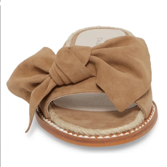 Caslon Darcie Bow Slide Sandal - Walnut Suede - Picture 2 of 7